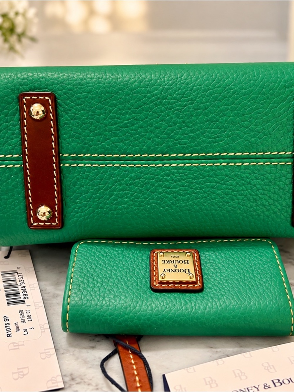 NWTs, Dooney & Bourke SPEARMINT Pebbled Leather Cameron X-Body & Matching Wallet - Picture 7 of 9